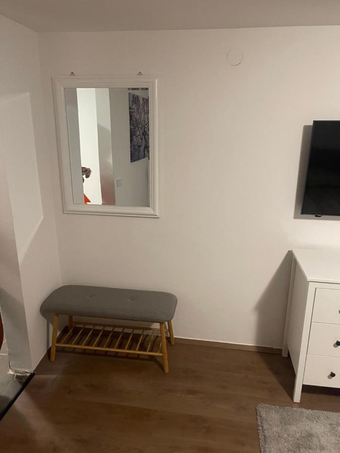 Malibu Apartman Miskolc Buitenkant foto