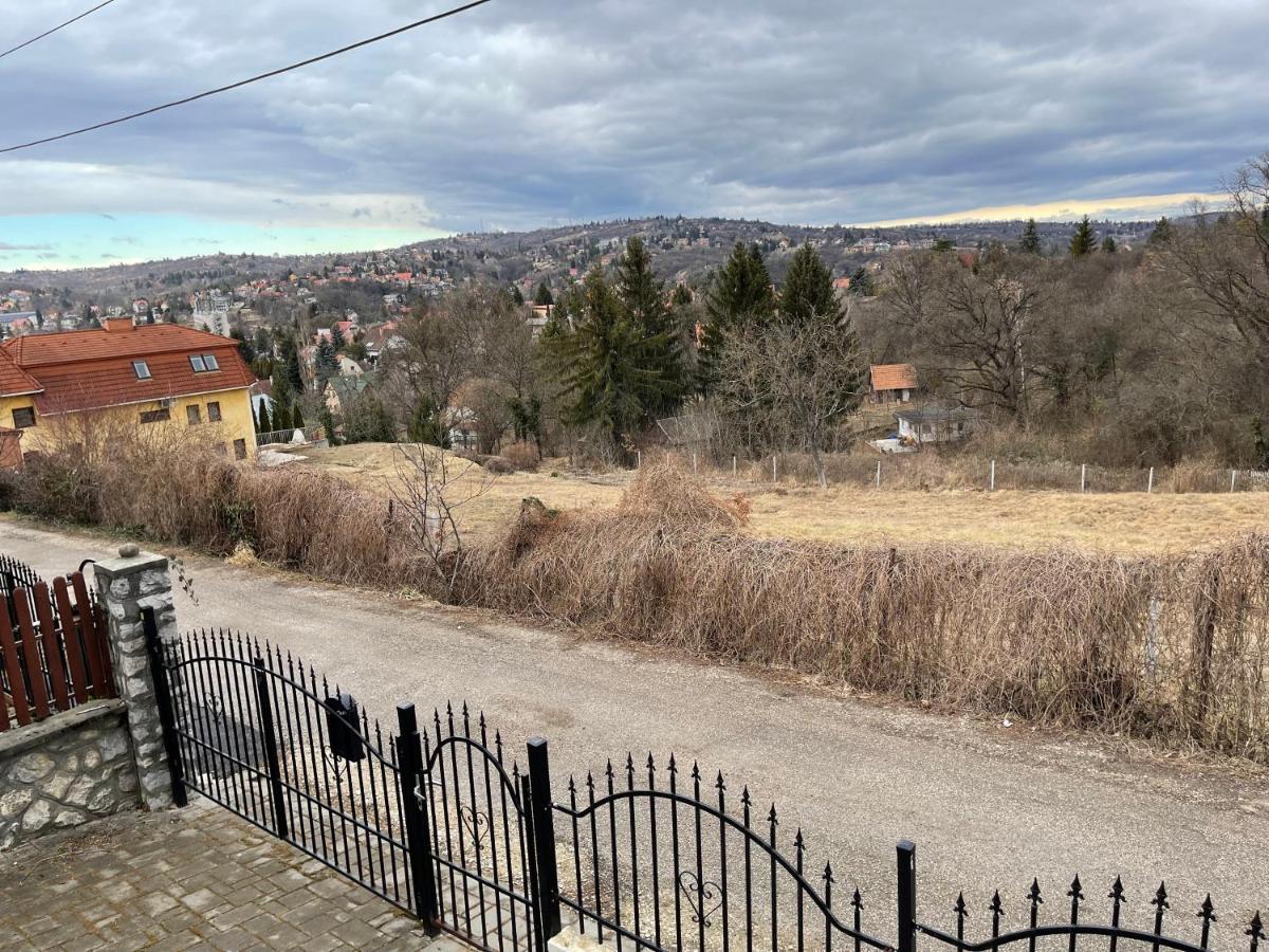 Malibu Apartman Miskolc Buitenkant foto